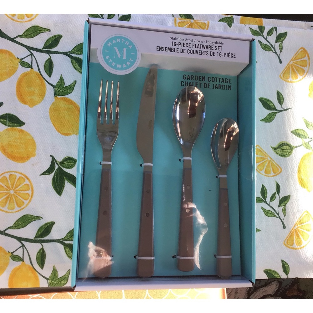 Martha Stewart, 16 piece flatware set, BNWT